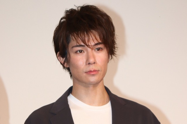 柿澤勇人、お酒を飲んで仰天行動！三谷幸喜の家で勝手に息子さんと入浴 画像