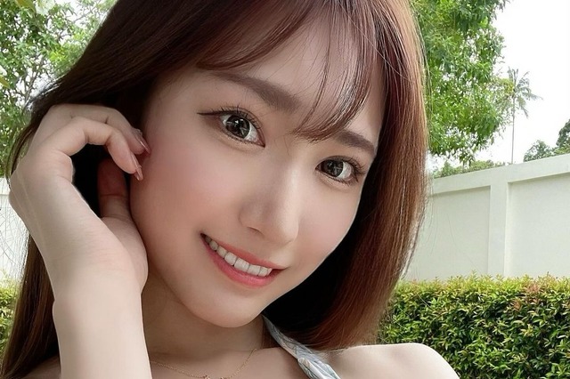 NMB48・原かれん、谷間がっつり見せの大胆水着ショットに「セクシーすぎ」の声 画像