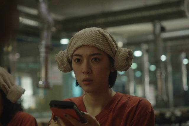 ドラマ『地球の歩き方』今夜スタート!三吉彩花「こんな三吉彩花は、初めてお見せすると思います」 画像