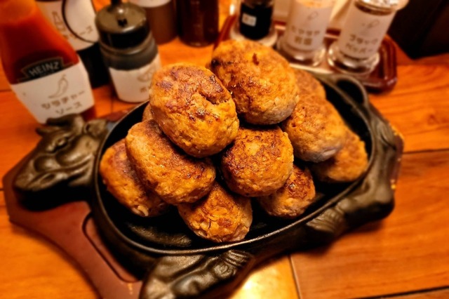 渋谷「ハラペコステーキ」特製ハンバーグ食べ放題開催！1,500円でスープやカレー付き 画像