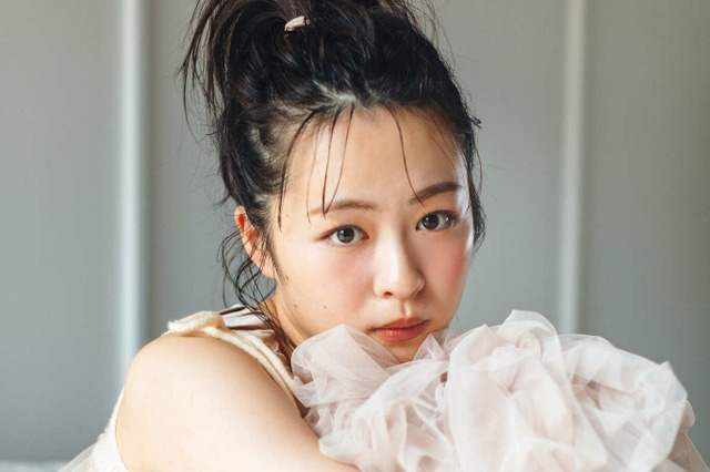 ベストジーニストにも選ばれた注目の21歳・莉子が『FLASH』初登場 画像