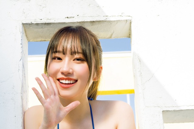 大白桃子　“隣のクラスのコもびっくり“のスタイル 画像