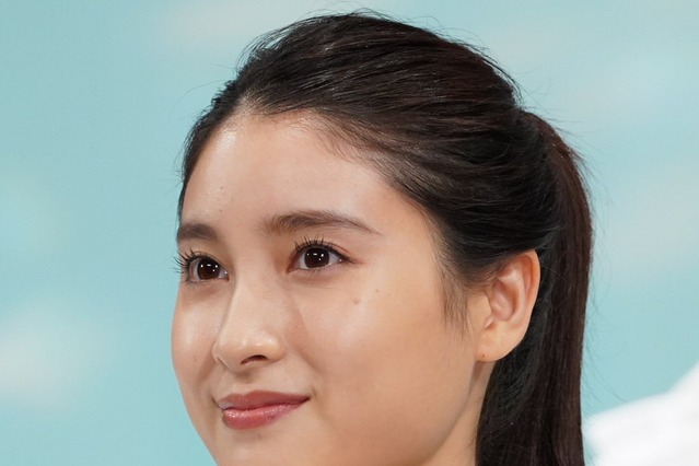 土屋太鳳、産後の変化語る　筋力の低下で打ち合わせ中もスクワット 画像