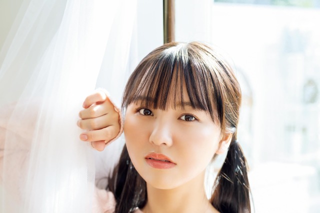 本郷柚巴、ふわふわ美ボディ炸裂！“胸上ニット”から覗く豊満バストに釘付け 画像