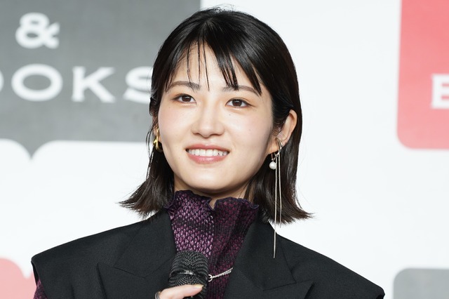 「最高に似合ってる!」若月佑美、ショートカット姿を公開 画像