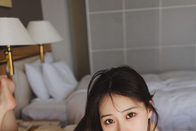 これぞ新生・田中美久！大人の色気漂う“今だからこそ見せる”グラビア撮影に挑戦 画像