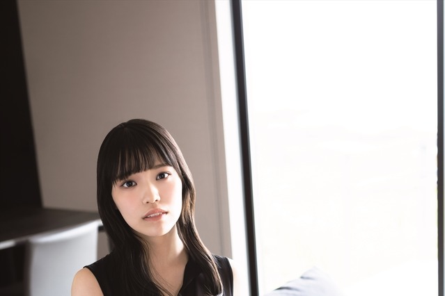 STU48・岩田陽菜の写真集が重版決定!大人っぽい黒ランジェリーショットが初公開 画像
