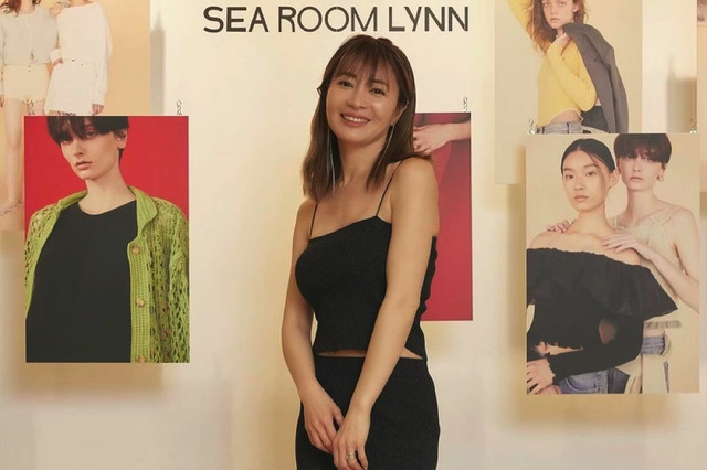 新山千春、ブログで美しいデコルテ&引き締まった二の腕・お腹チラリ 画像
