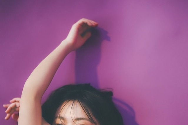大原優乃、グラマラスボディ全開の撮影カット公開「選ぶ写真が絶妙」「最高」 画像