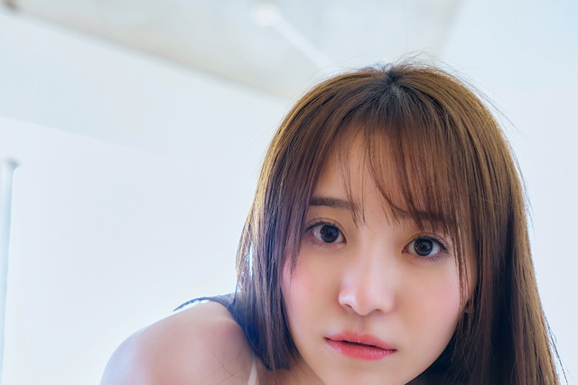 話題の現役上智大生・かとゆり、大学生活最後の撮り下ろし！グラビア映えするランジェリー 画像