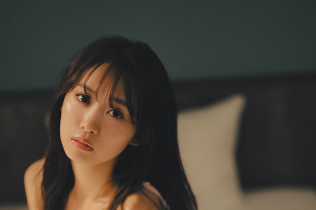 声優・芹澤優、最新写真集＆カレンダーの各種特典絵柄が公開 画像