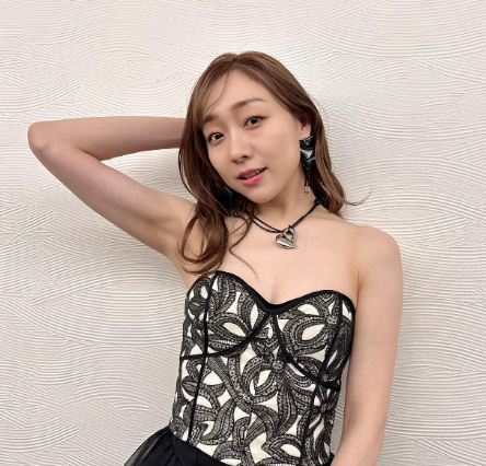 須田亜香里の攻めた露出の番組衣装に「セクシー」とファン歓喜 画像