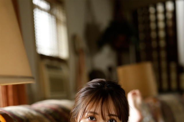 辻りりさ、Gカップバストから美尻まで…“完璧ボディ”収めたデジタル写真集のカット到着！ 画像
