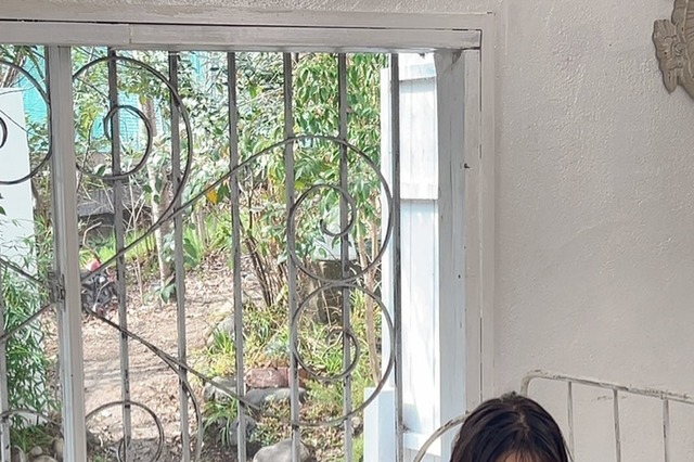 なんてグラマラス…！鈴木ふみ奈、テカテカボディで魅せる妖艶グラビア 画像