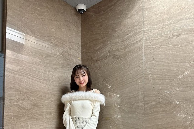 NMB48新澤菜央、フワフワ私服春コーデに「天使すぎる」「可愛さ1000点」の声 画像