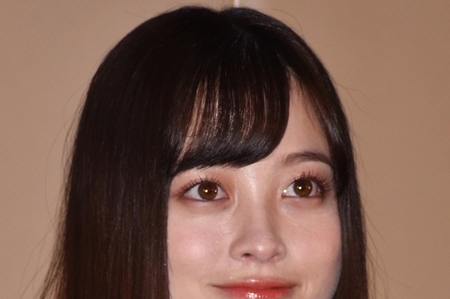 橋本環奈のJK制服姿に絶賛の声「かわいい」「現役でいける」 画像