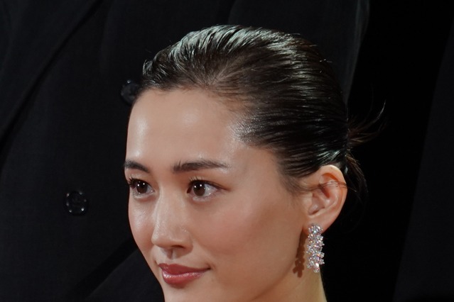 綾瀬はるか、8歳年上の長谷川博己は“お友達”!「ぴろき」とあだ名で呼び捨て 画像