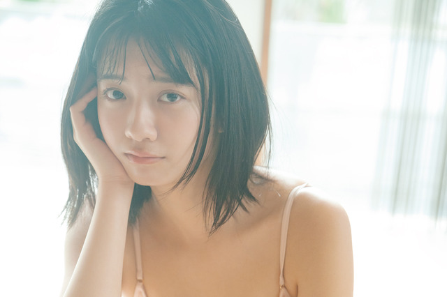 石井優希、18歳とは思えない色気漂うオトナランジェリー 画像