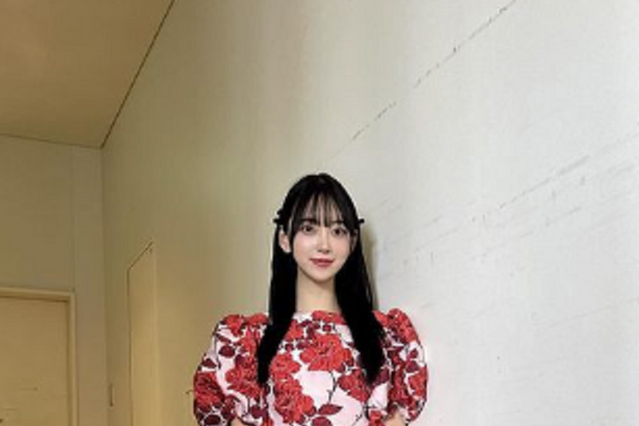 堀未央奈、美脚あらわな花柄ワンピ姿公開「大阪をイメージして華やかに」 画像