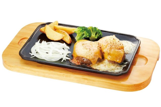 ビッグボーイ、看板メニュー「大俵ハンバーグ」の新商品が登場 画像