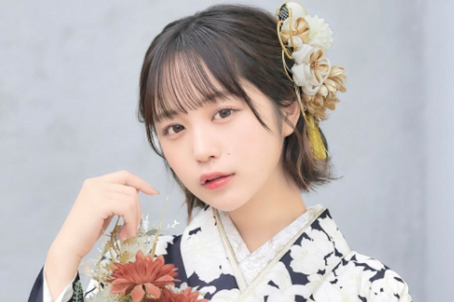 「可愛すぎて焦る」「美人さんすぎて」なえなの、新作振袖を着こなし！ 画像