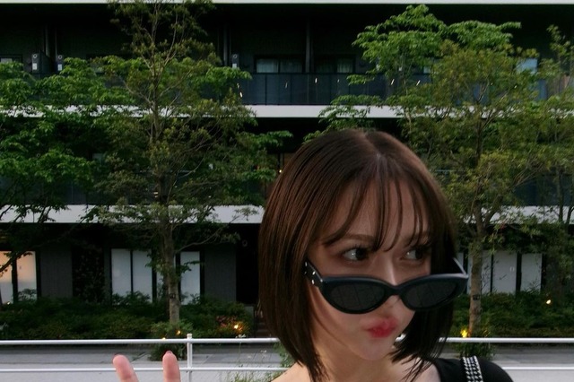 村重杏奈、新ヘアスタイル披露!「刺激欲しくてまた髪切りました」 画像