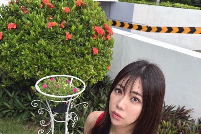 隠しきれないナイスバディ…鈴木ふみ奈の撮影オフショがセクシーすぎ! 画像