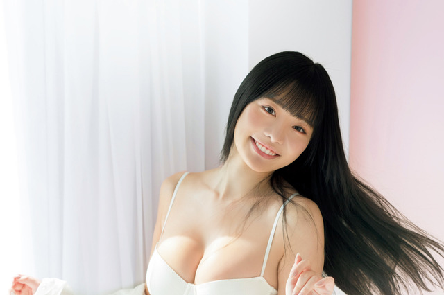 高鶴桃羽、圧巻ボディをたっぷりと 画像