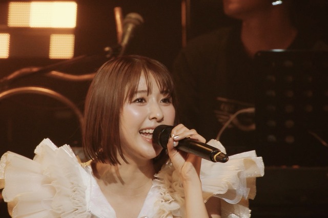 ももクロ・玉井詩織、ソロコンサートLIVE Blu-rayから 「孤独の中で鳴るBeatっ！」のライブ映像公開！ 画像