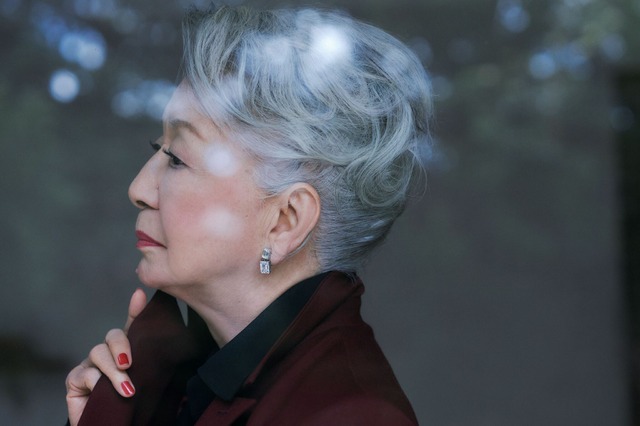 ホントに90歳? 草笛光子、“歴代最高齢”で「原色美女図鑑」登場 画像