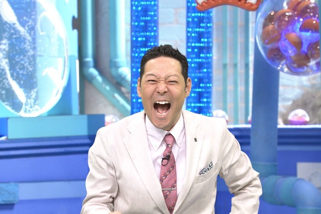 TikTokで話題の“スリックバック”に挑戦していたら落とし穴に?!お見送り芸人しんいちが餌食に 画像