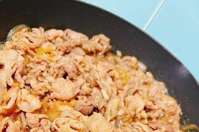 渡辺美奈代、大量の“豚丼の具” に反響「スッゴイ量」 画像