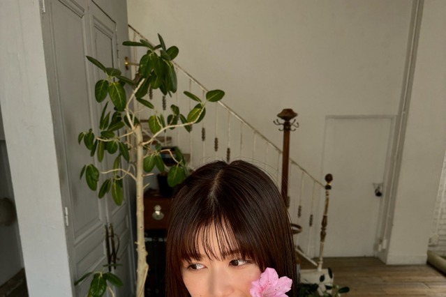 ブランチリポーター・冴木柚葉、胸元あらわなワンピース姿でファン魅了!SPA「美女地図」オフショ 画像