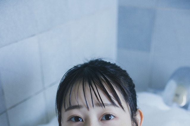SKE48・井上瑠夏、1st写真集が発売決定！フレッシュ＆セクシーな先行カットも解禁 画像