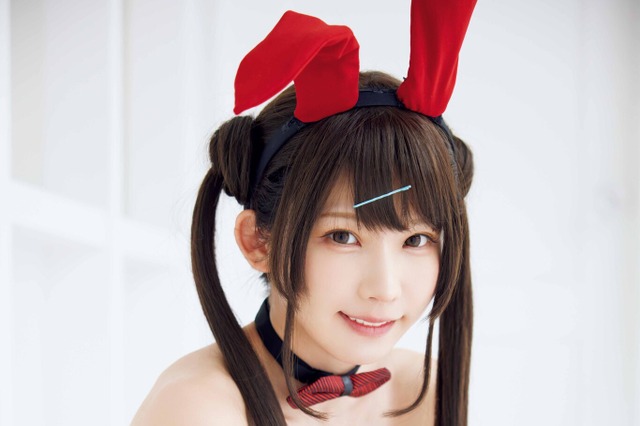 えなこ、黒の網タイツがセクシーな「描くなるうえは」バニーニーナコス披露! 画像