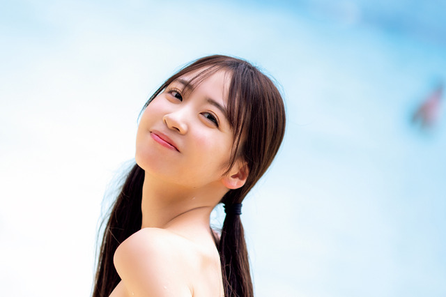 “FRUITS ZIPPER”櫻井優衣、1st写真集電子版から秘蔵のビキニカット 画像