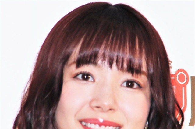 岡田紗佳、谷間がセクシーな写真集先行カットに絶賛の声 画像