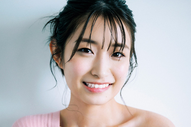 『旅サラダ』リポーター・益田恵梨菜、甘くて色っぽいランジェリー姿で魅了 画像