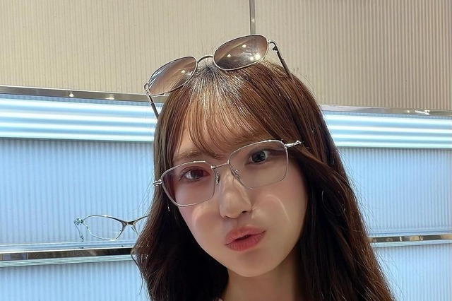 「美人過ぎるお姉さん」NMB48・原かれん、豊満バスト際立つ魅惑の白ニットコーデ！ 画像