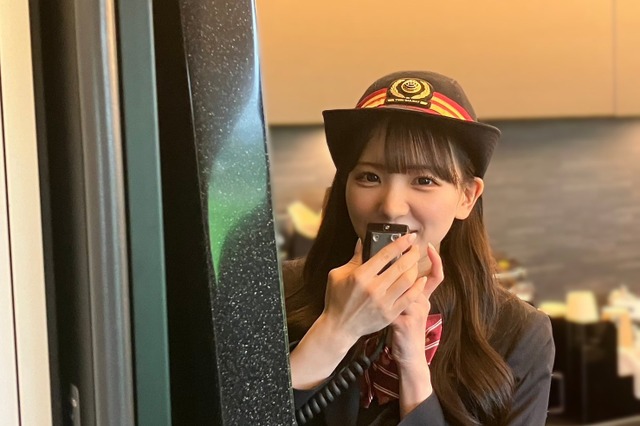 SKE48・末永桜花、キュートすぎる車掌姿にファン「お疲れ様でした」「制服姿がめっちゃ似合ってます」 画像