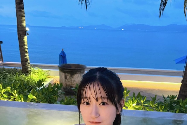 NMB48・上西怜、柔らかバストが眩しい“最強”ビキニショット 画像
