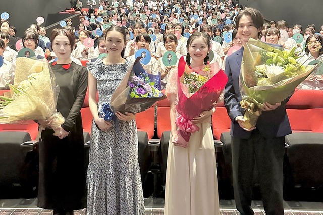 山田尚子監督新作『きみの色』、モデルとなった長崎の地で舞台挨拶! 県庁へも表敬訪問 画像