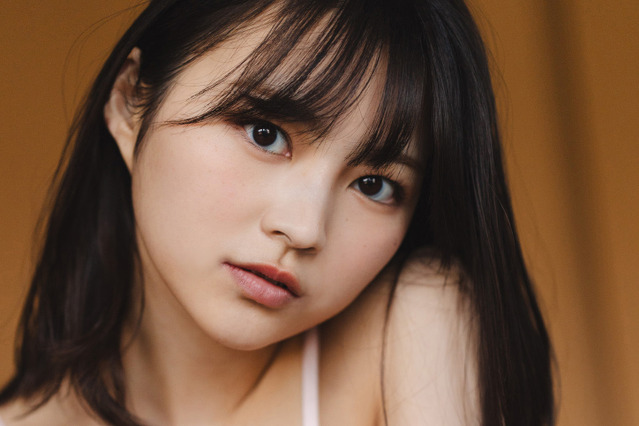 #ババババンビ・宇咲、スレンダーボディ＆妖艶な表情で飾る大人グラビアにドキッ…… 画像