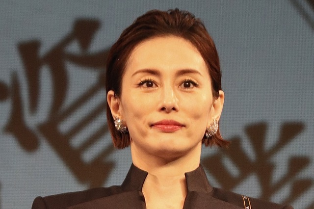 米倉涼子、40代最後の誕生日を報告!美しすぎる近影に絶賛の声 画像