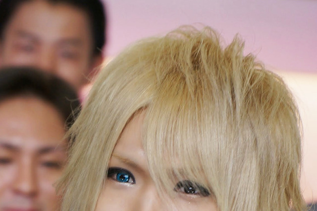 ゴールデンボンバー・鬼龍院翔「先週、子供が産まれました」 画像