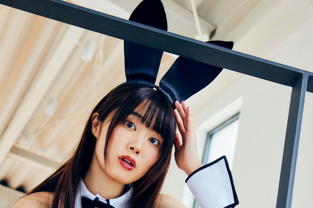 ラウンドガール・杉本愛莉鈴がGカップバニー姿に！ 画像