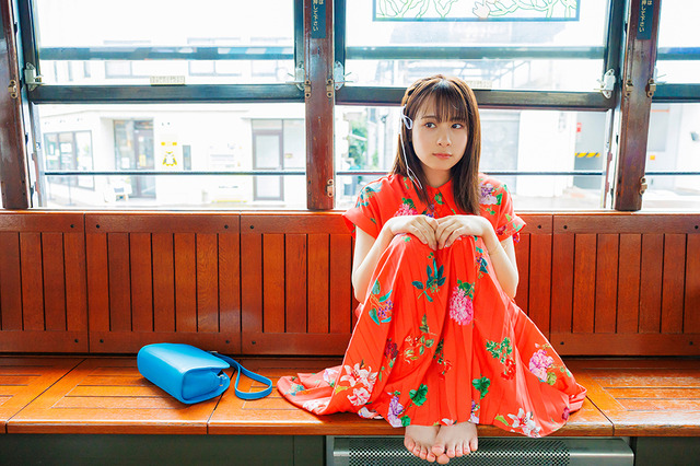 声優・前田佳織里、2nd写真集を発売！ 初の水着カットも収録 画像