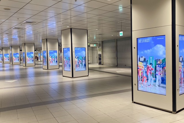 BE:FIRST、京王井の頭線渋谷駅の全59面デジタルサイネージをジャック 画像