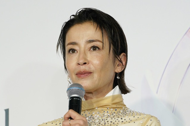 宮沢りえはじめ20名の著名人が豪華衣装で集結、山本美月は大胆ミニスカ姿を披露 画像