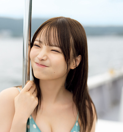 船内や砂浜で……新谷姫加、この夏最高の思い出グラビアに挑戦 画像